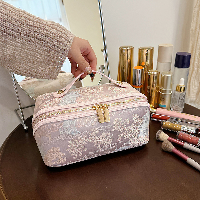 New Cosmetics Storage Bag Larg - Skincare Animate recension och pris